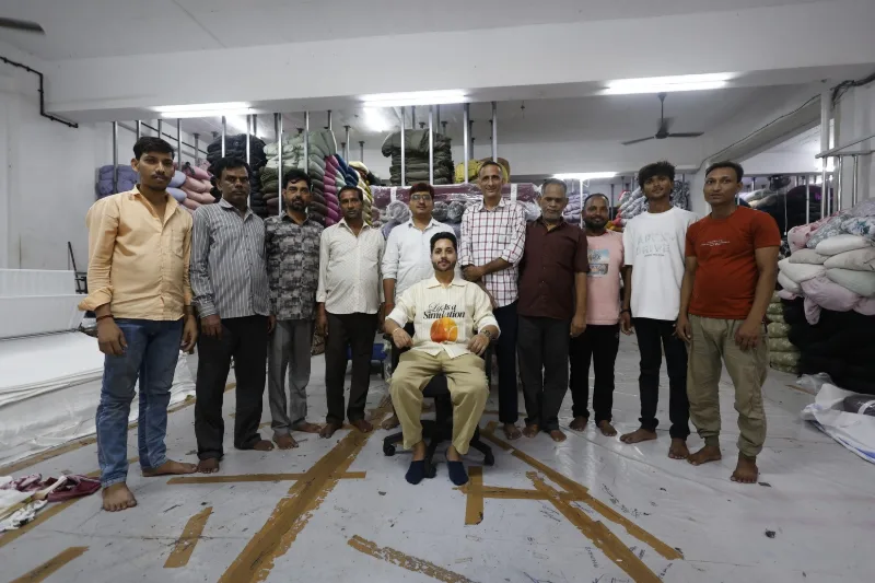 The Queenz Fabrica team at the Surat unit